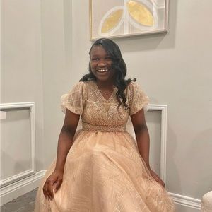 Meet your Posher, Candace